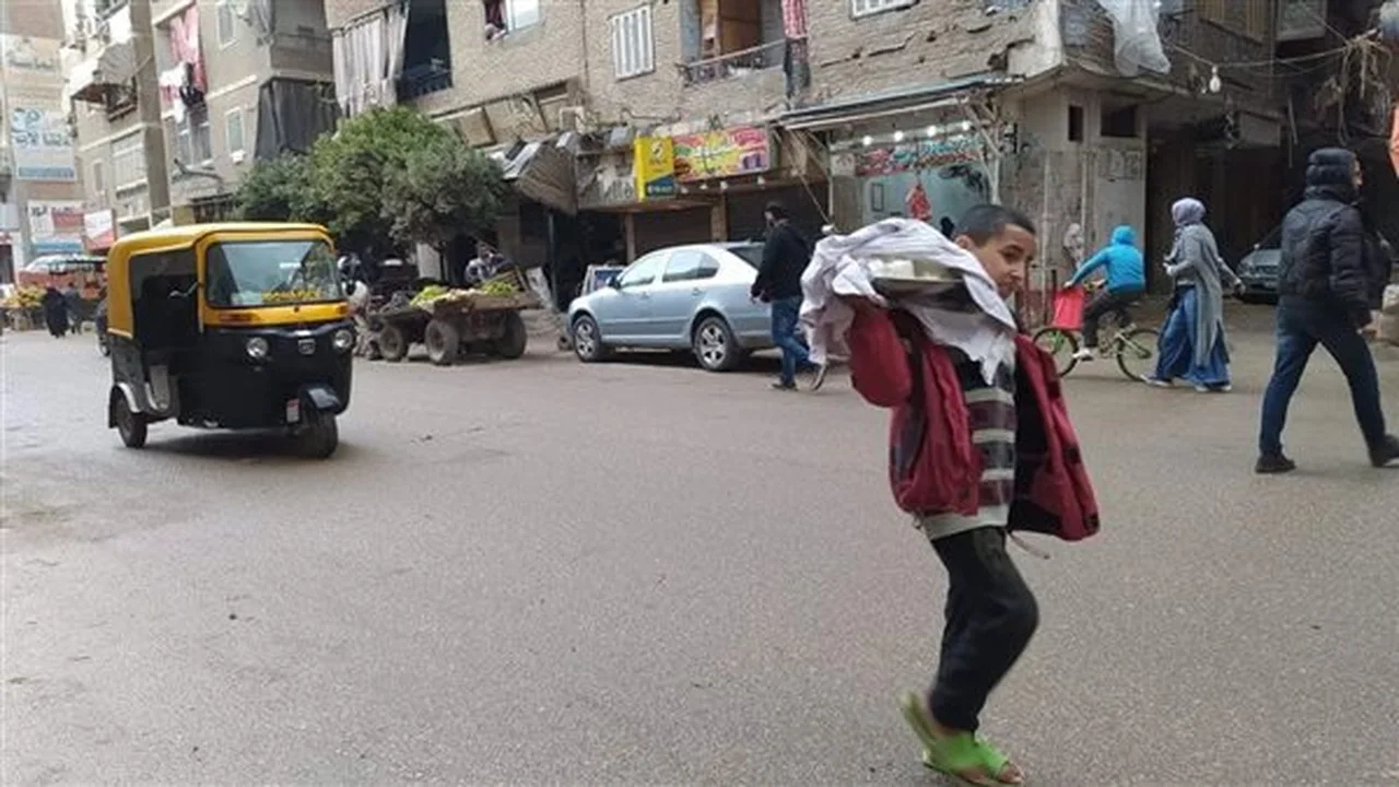 تصل لـ 10 درجات.. الأرصاد تحذر من تقلبات الطقس المتوقعة غدًا السبت